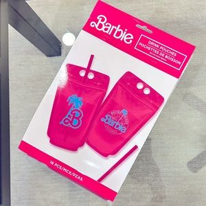Barbie Drink Pouches - 8 Pink pouches and 8 Pink straws - New in package 🩷🩵